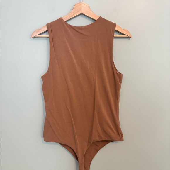 Nuuds classic crewneck tank bodysuit size M- clay- VGUC - Picture 9 of 9
